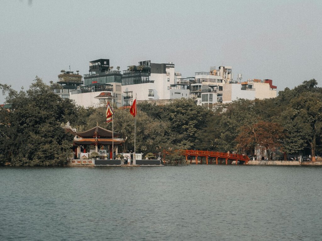 hoan kiem lake temple